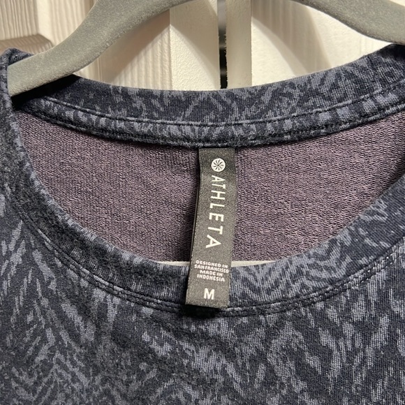 Athleta crew neck sweatshirt - Picture 2 of 7